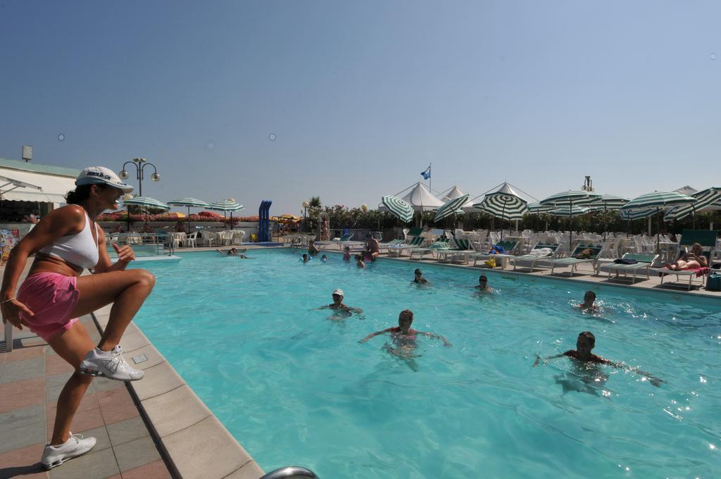 Marina Hotel 3*