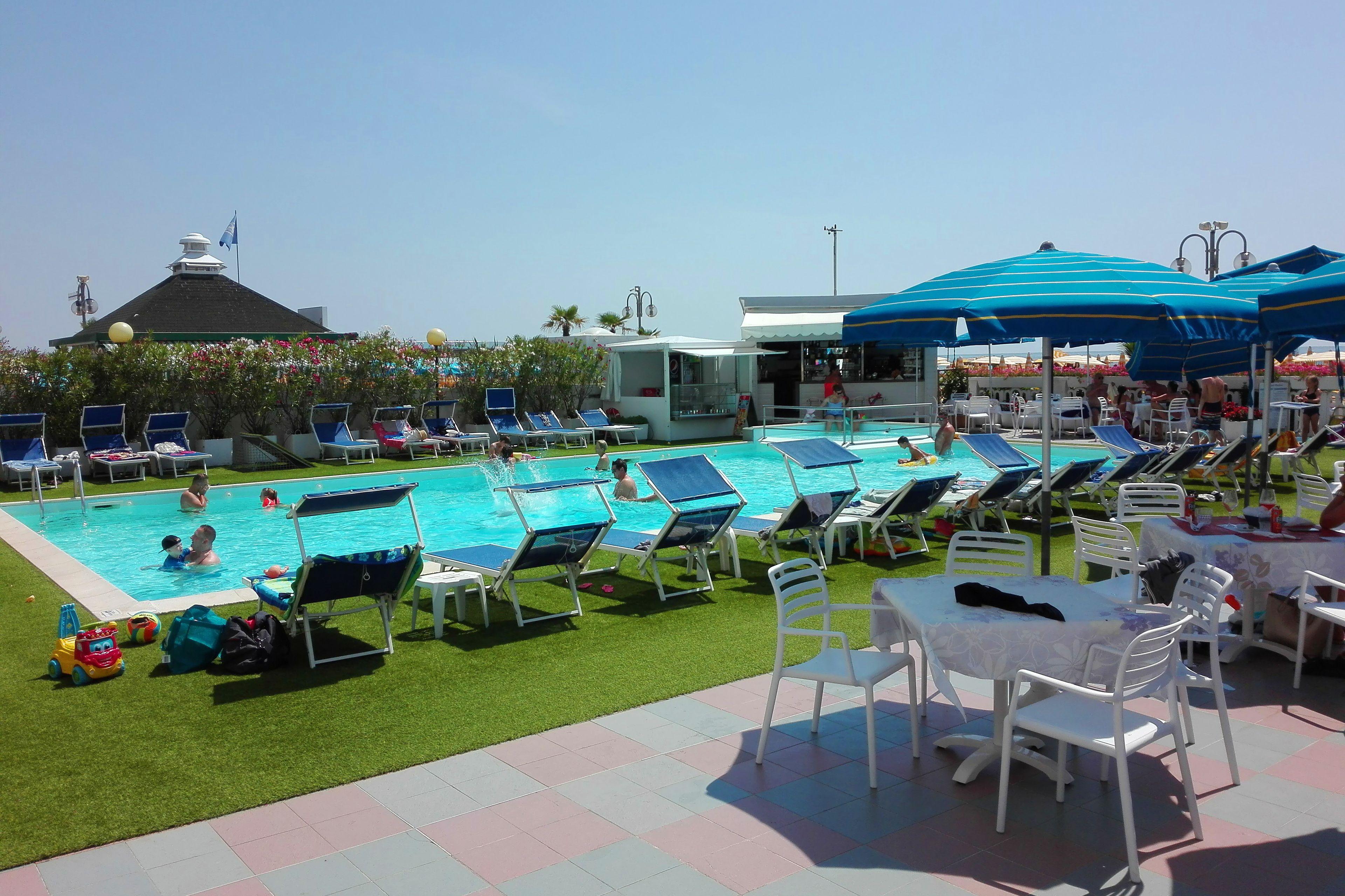 Marina 3*